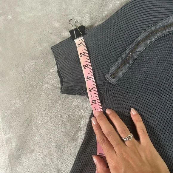 Armani Exchange Charcoal Knit ribbed sweater Top with zipper details - Picture 9 of 9